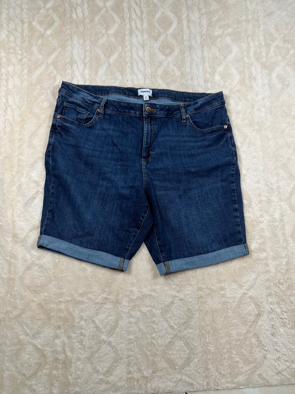 Sonoma Womens 18W Denim Bermuda Shorts Blue Mid Rise Stretch 9” Inseam EUC